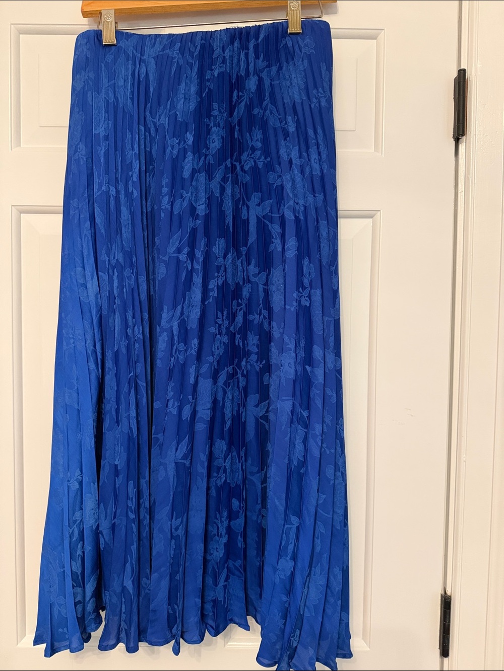 Banana Republic Royal Blue Floral Pleated Maxi Skirt